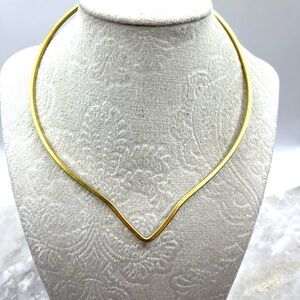 Elegant Gold Tone Rigid Torque Women's Necklace